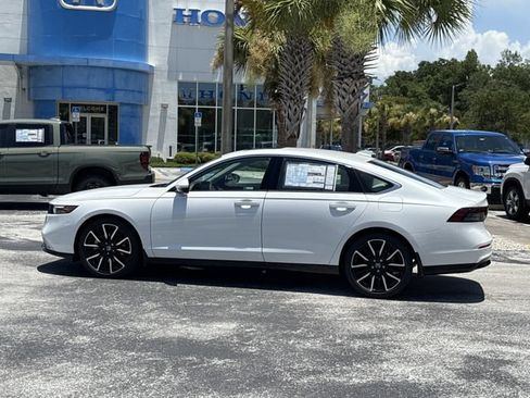 New 2026 Honda Accord Touring image 11