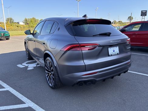 New 2025 Maserati Grecale Modena image 9