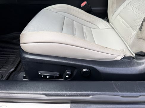 Used 2015 Lexus RC 350 w/ F Sport w/Summer Tires image 31