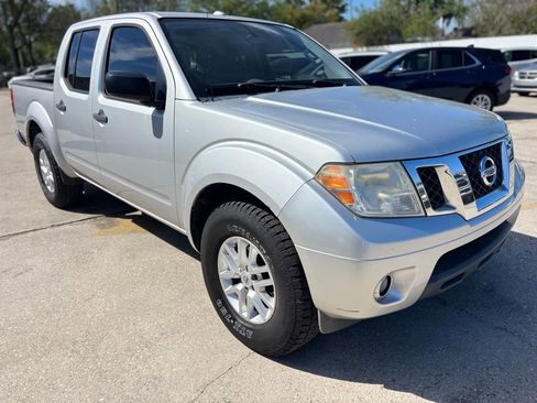 Used 2014 Nissan Frontier SV w/ SV Value Truck Package image 7