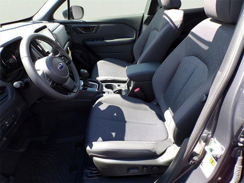 Certified 2025 Subaru Forester Premium image 18