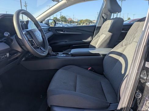 Used 2025 Toyota Camry LE FWD image 26