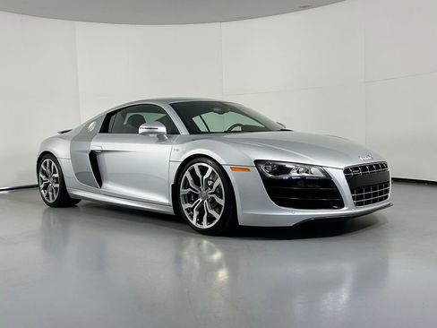 Used 2012 Audi R8 V10 image 1