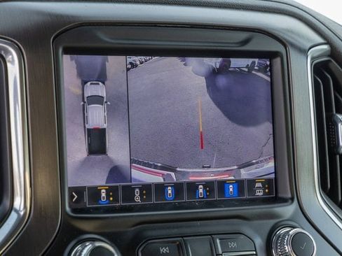 Used 2023 GMC Sierra 2500 AT4 w/ AT4 Premium Plus Package image 9