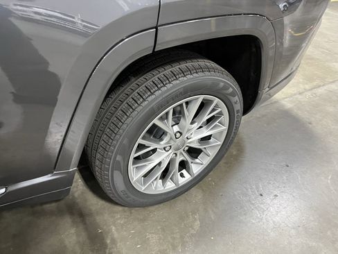 New 2025 Jeep Grand Cherokee L Summit w/ Luxury Tech Group V AWD/4WD image 25