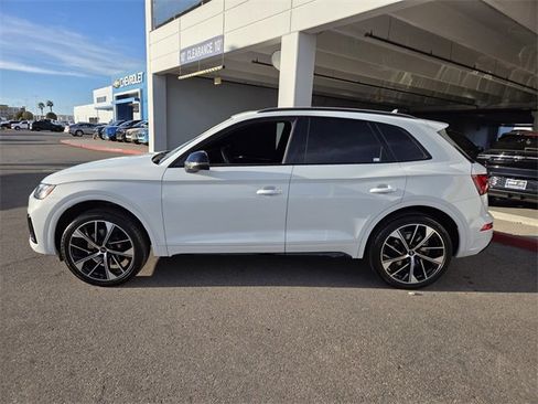 Used 2023 Audi SQ5 Premium Plus w/ Premium Plus Package image 3