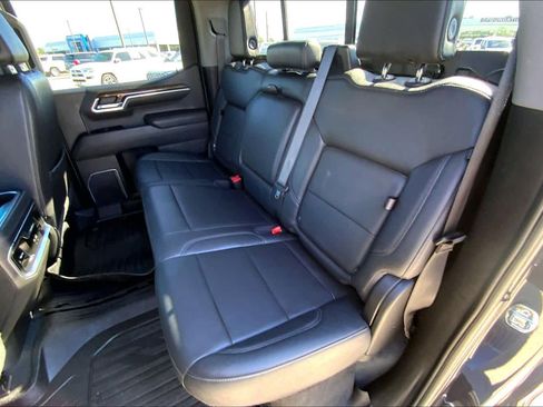 Used 2022 GMC Sierra 1500 Elevation w/ Elevation Premium Package AWD/4WD image 18