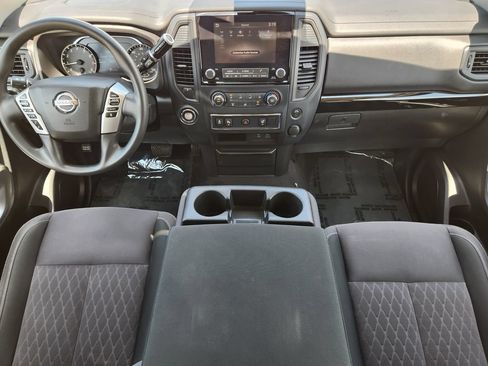 Used 2022 Nissan Titan SV RWD image 28