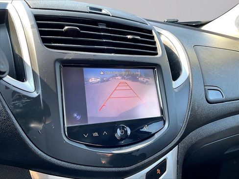Used 2016 Chevrolet Trax LT w/ Sun And Sound Package FWD image 22