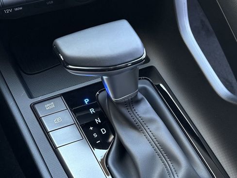 New 2025 Hyundai Elantra Sport image 17