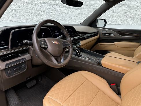 Used 2023 Cadillac Escalade Sport w/ Touring Package AWD/4WD image 2