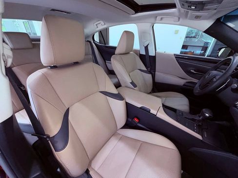 Used 2021 Lexus ES 350 w/ Accessory Package FWD image 13