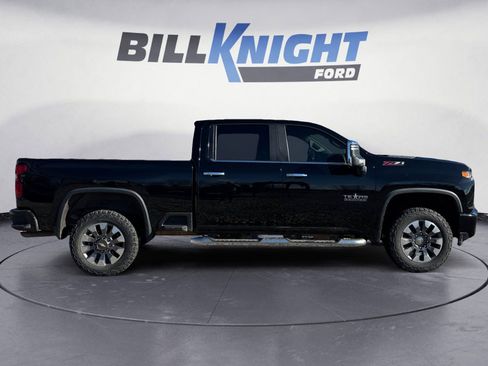 Used 2021 Chevrolet Silverado 2500 LT w/ Z71 Chrome Sport Edition image 6