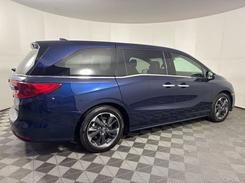 Used 2024 Honda Odyssey Elite image 8