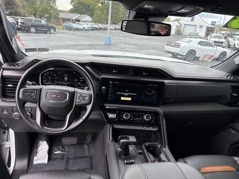 Used 2023 GMC Sierra 1500 AT4 image 15