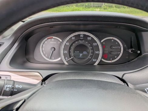 Used 2017 Honda Accord EX-L image 11