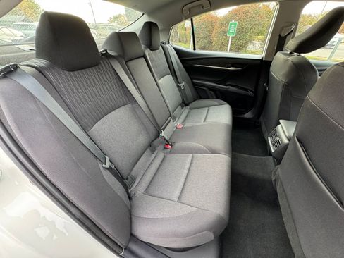 Used 2025 Toyota Camry LE image 34