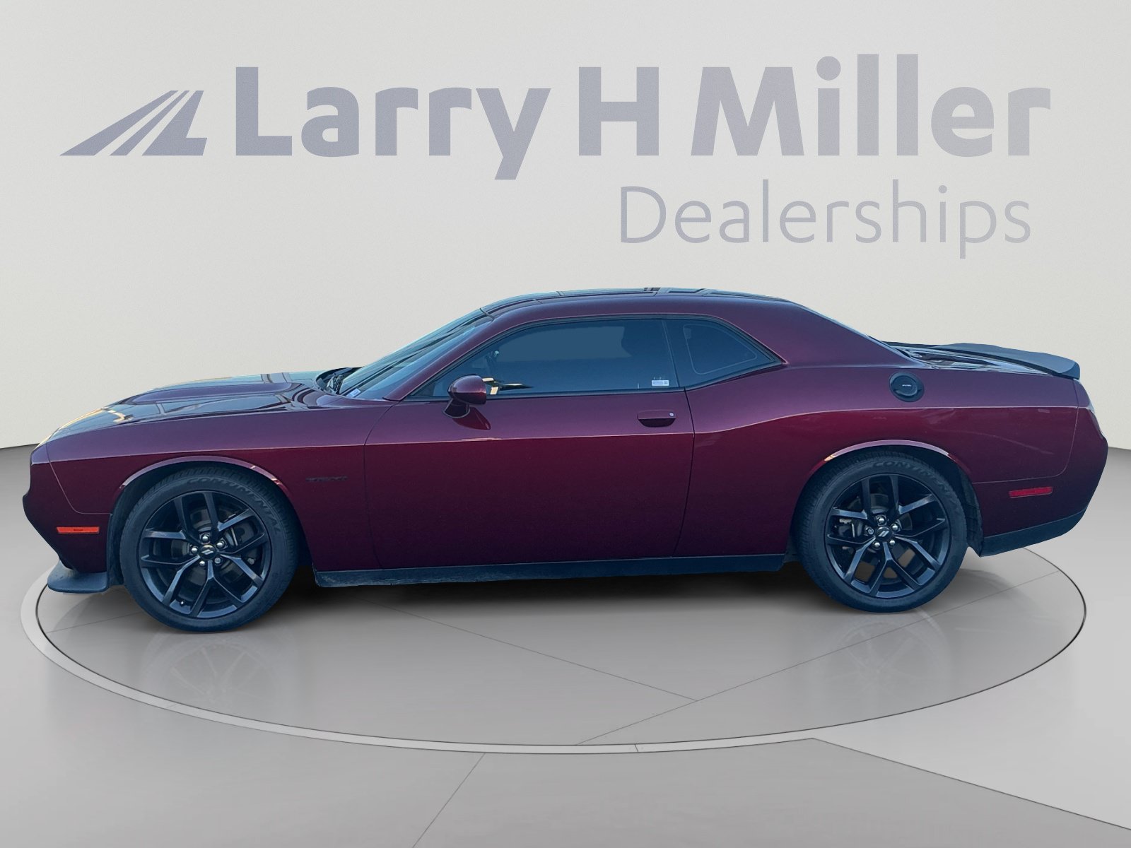 Used 2020 Dodge Challenger R/T w/ Blacktop Package RWD image 1