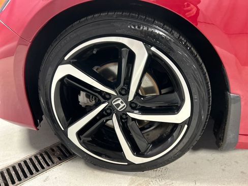 Used 2021 Honda Accord Sport image 9