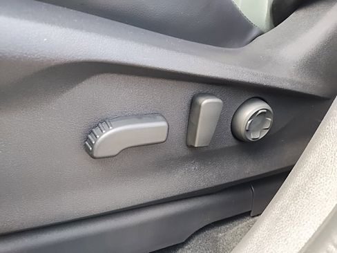 Used 2025 Subaru Ascent Bronze Edition image 24