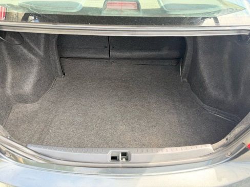 Used 2009 Toyota Yaris Sedan FWD image 12