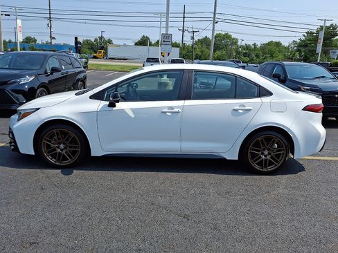 Used 2024 Toyota Corolla Sedan w/ SE Convenience Package FWD image 4