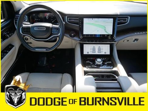 Used 2023 Jeep Grand Wagoneer Series II AWD/4WD image 13
