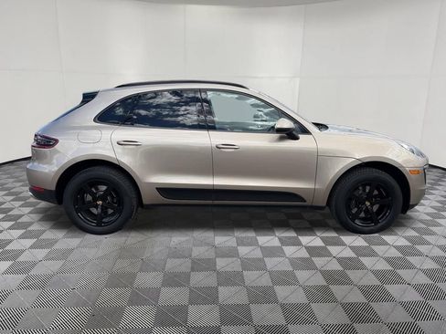 Used 2017 Porsche Macan AWD/4WD image 10