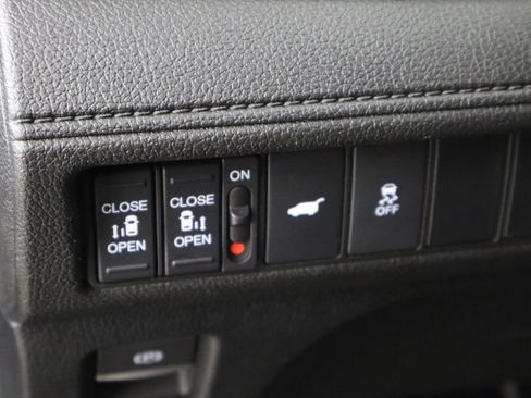 Used 2025 Honda Odyssey Sport-L image 21
