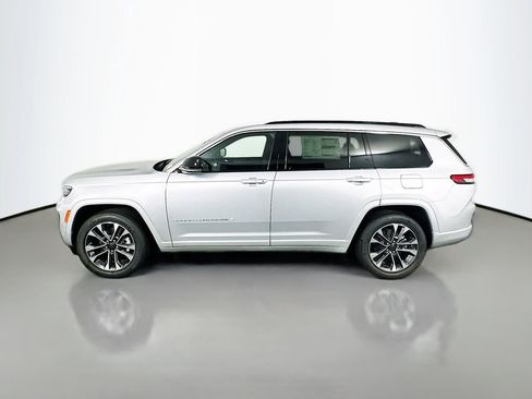 New 2025 Jeep Grand Cherokee L Overland w/ Luxury Tech Group IV image 4