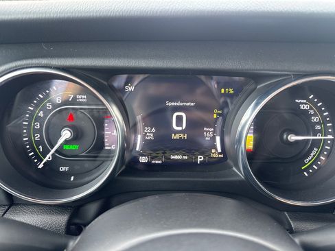 Used 2023 Jeep Wrangler Unlimited Sahara w/ Cold Weather Group AWD/4WD image 12