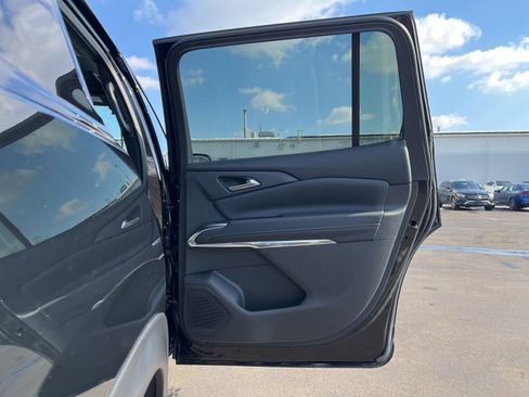 New 2026 Chevrolet Traverse LT w/ Sun and Wheel Package image 22