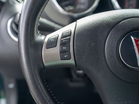 Used 2007 Pontiac Solstice GXP w/ Premium Package RWD image 15