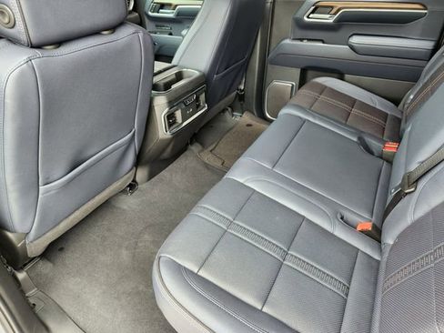 Certified 2025 Chevrolet Silverado 1500 High Country w/ Technology Package AWD/4WD image 21