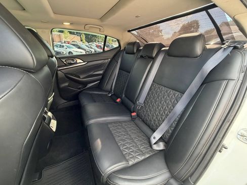 Used 2020 Nissan Maxima Platinum w/ Sport Mat Group FWD image 19