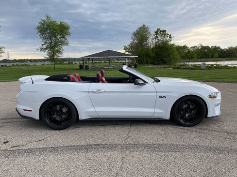 Used 2019 Ford Mustang GT Premium w/ GT Performance Package RWD image 12