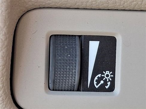 Used 2013 Cadillac ATS Luxury w/ Driver Awareness Package image 23