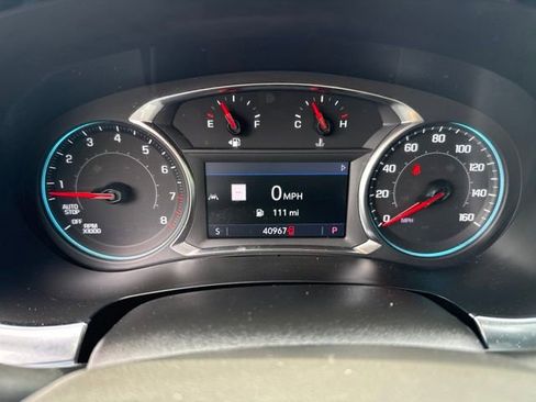 Used 2023 Chevrolet Traverse RS AWD/4WD image 17