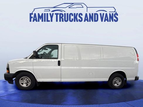 Used 2019 Chevrolet Express 3500 Extended w/ Driver Convenience Package image 2