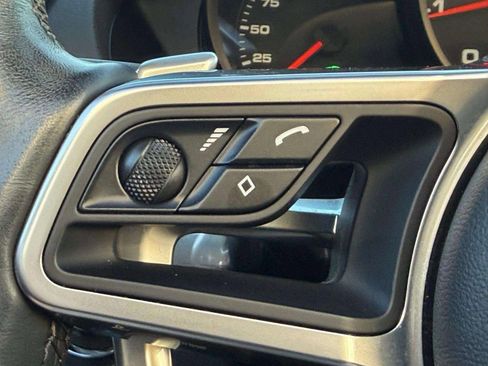 Used 2022 Porsche 718 Boxster image 20