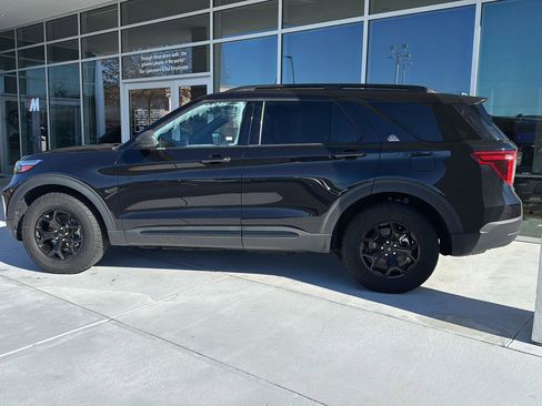 Used 2023 Ford Explorer Timberline image 3