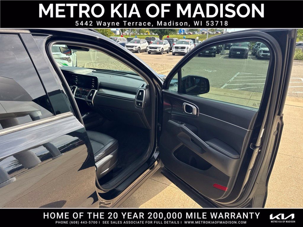 Used 2021 Kia Sorento S w/ Panoramic Sunroof Package AWD/4WD image 48