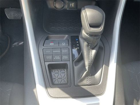Used 2023 Toyota RAV4 XLE image 15