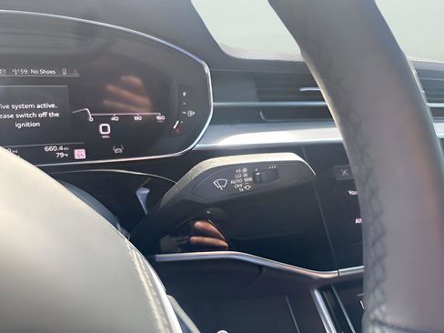 Used 2025 Audi A8 L 3.0T w/ Executive Package image 34