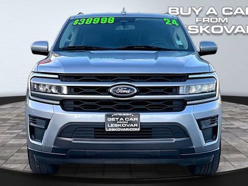 Used 2024 Ford Expedition XLT image 3