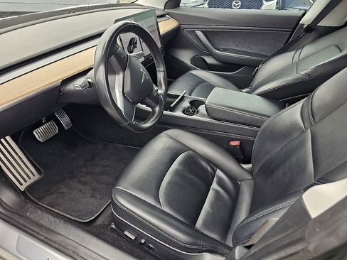 Used 2018 Tesla Model 3 Long Range image 12