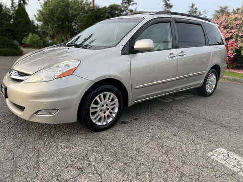 Used 2008 Toyota Sienna XLE Limited AWD/4WD image 9