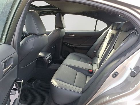 Used 2021 Lexus IS 300 AWD w/ Comfort Package image 8