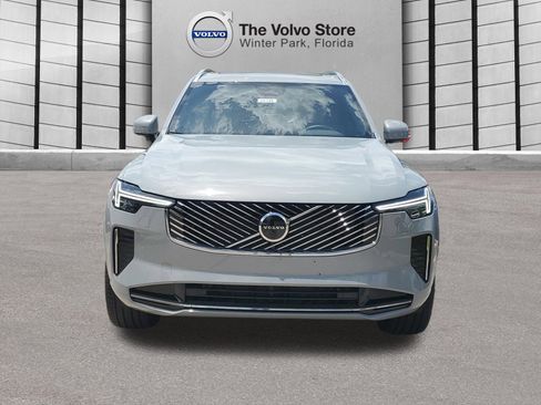Used 2026 Volvo XC90 B6 Plus w/ Protection Package Premier AWD/4WD image 2
