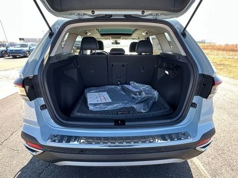 New 2026 Volkswagen Taos SE AWD/4WD image 19